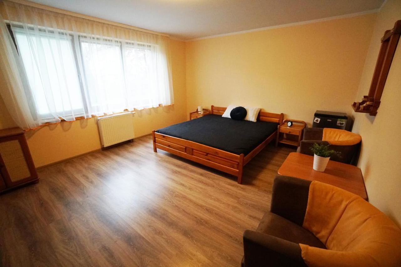 Willa Nad Oczkiem Bed & Breakfast Swinoujscie Exterior photo