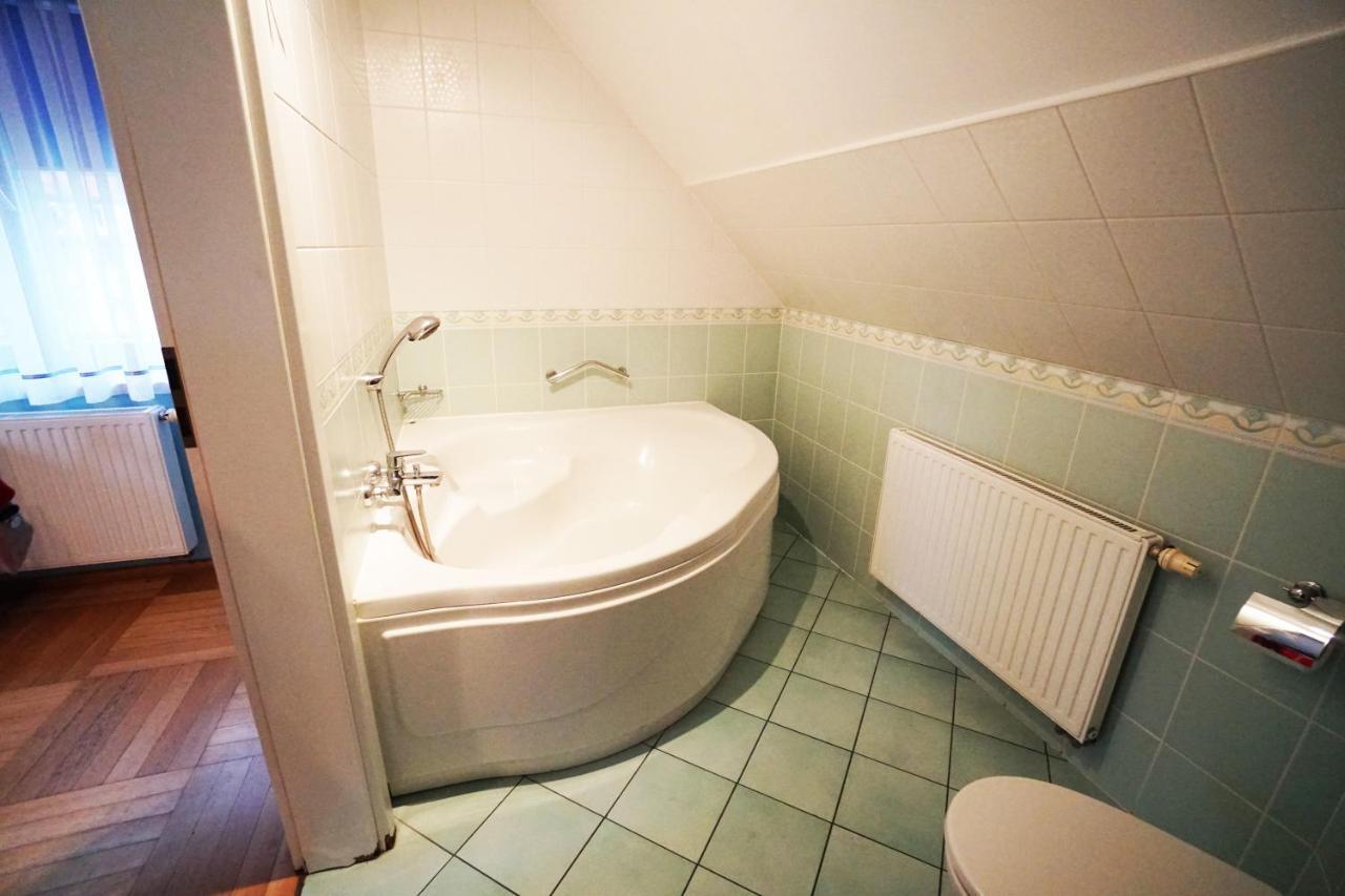 Willa Nad Oczkiem Bed & Breakfast Swinoujscie Exterior photo